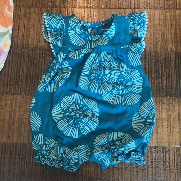 NEWBORN ROMPER PERFECT CONDITION - Picture 5 of 6